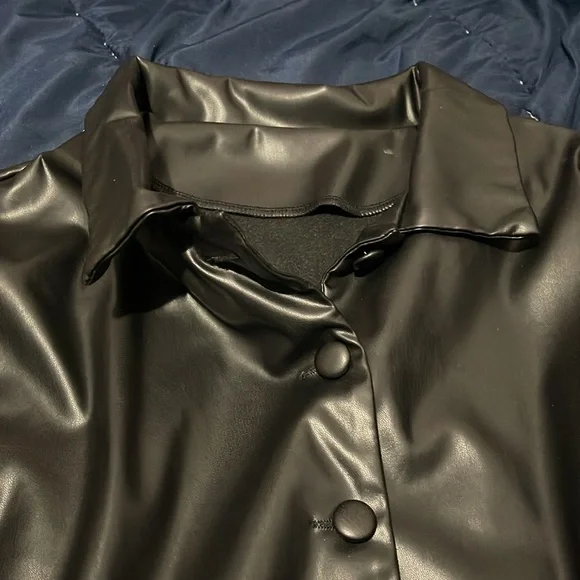 leather jacket - Picture 2 of 2